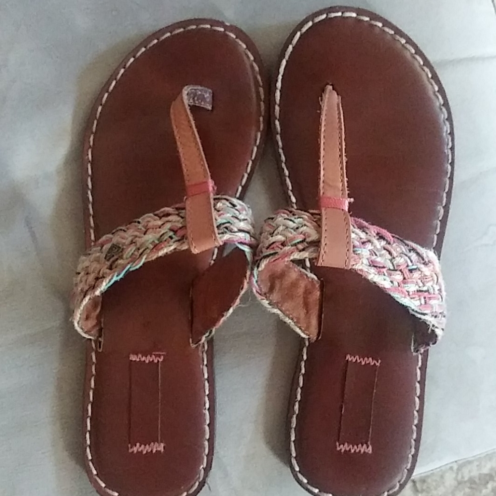 Roxy sandals